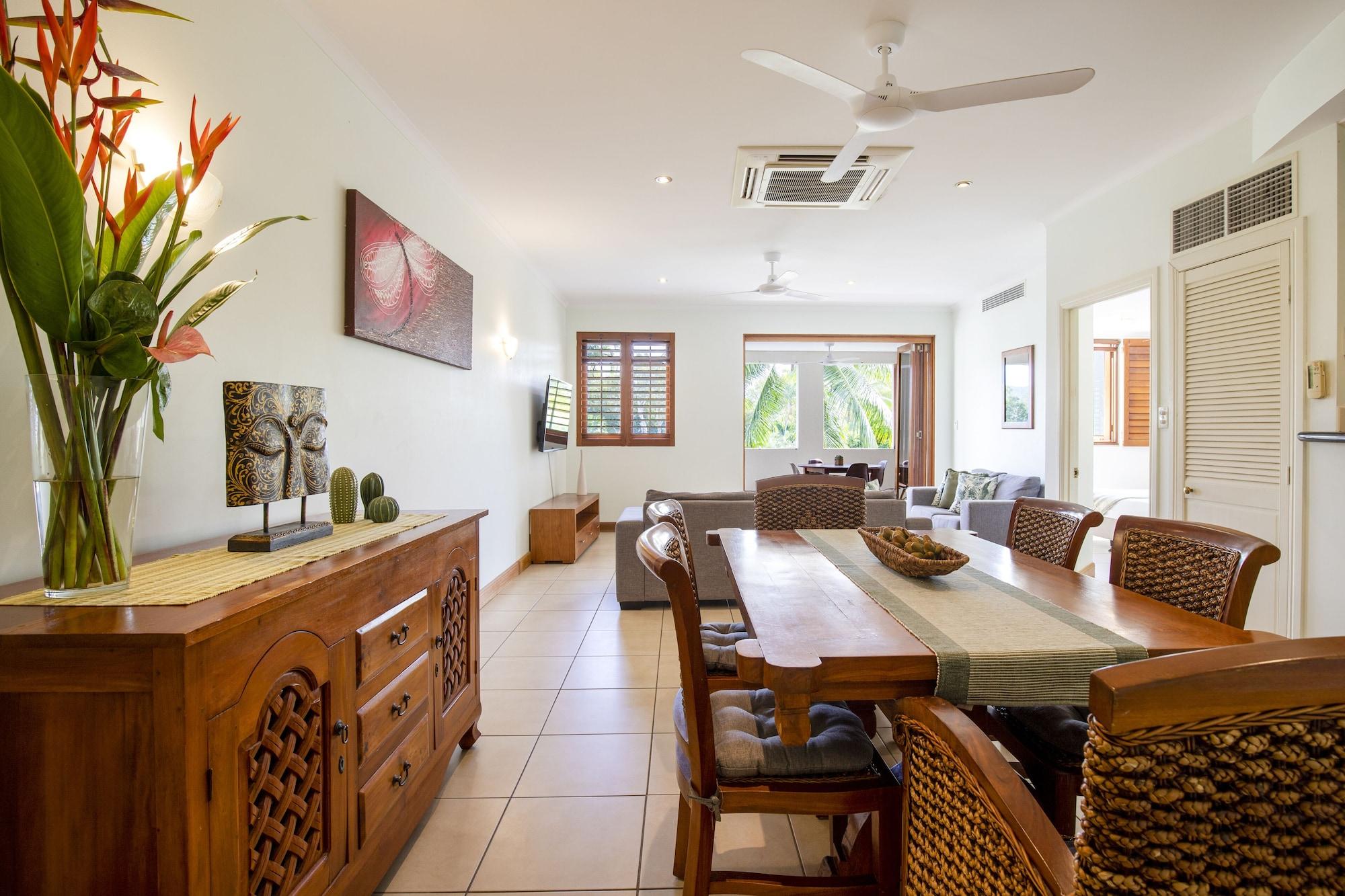 The Mediterranean Port Douglas Bagian luar foto
